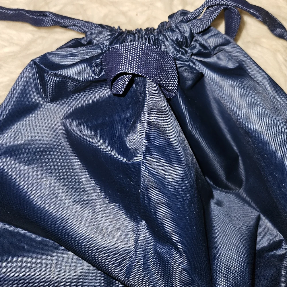 Skechers Navy Drawstring Gym Bag | Adjustable Straps | Hanging Hook
